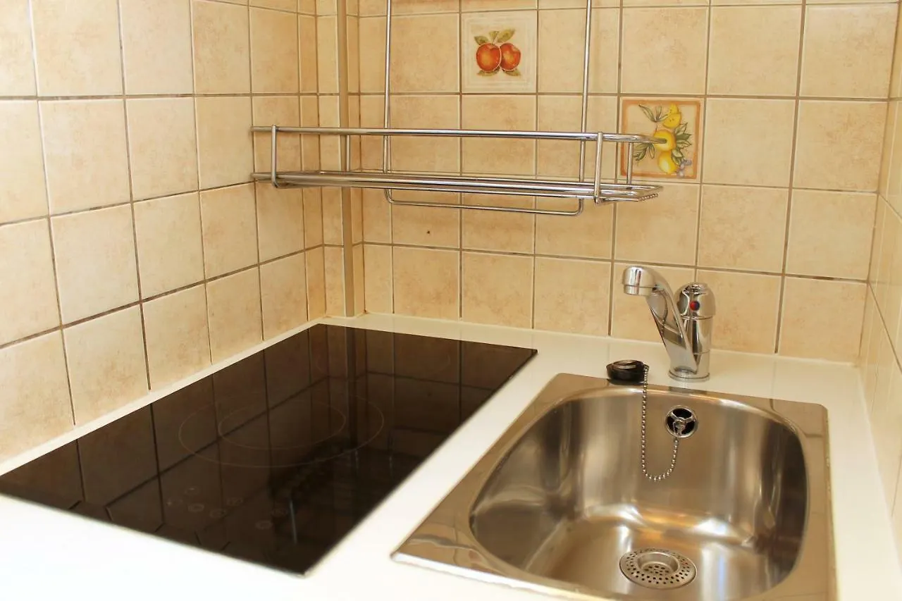 Guest house Mito Rooms And Apartments Trogir