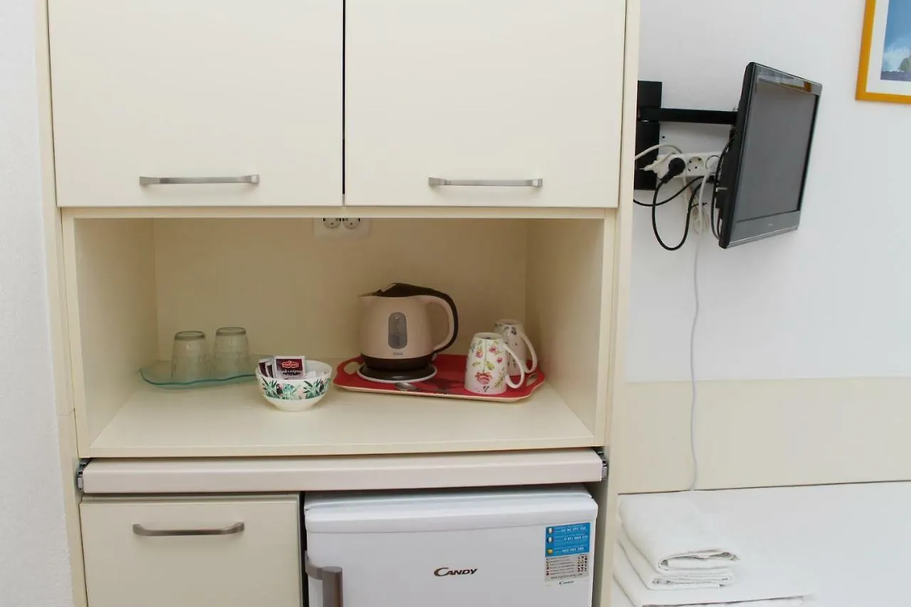 Mito Rooms And Apartments Trogir