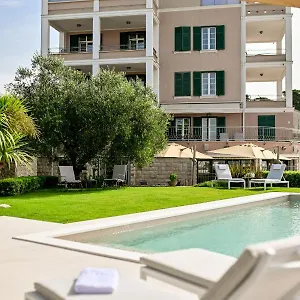 https://villa-hresc-2.hotelinzadar.com