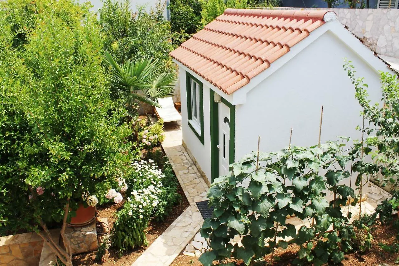 Mito Rooms And Apartments Trogir 3*,  Croatia
